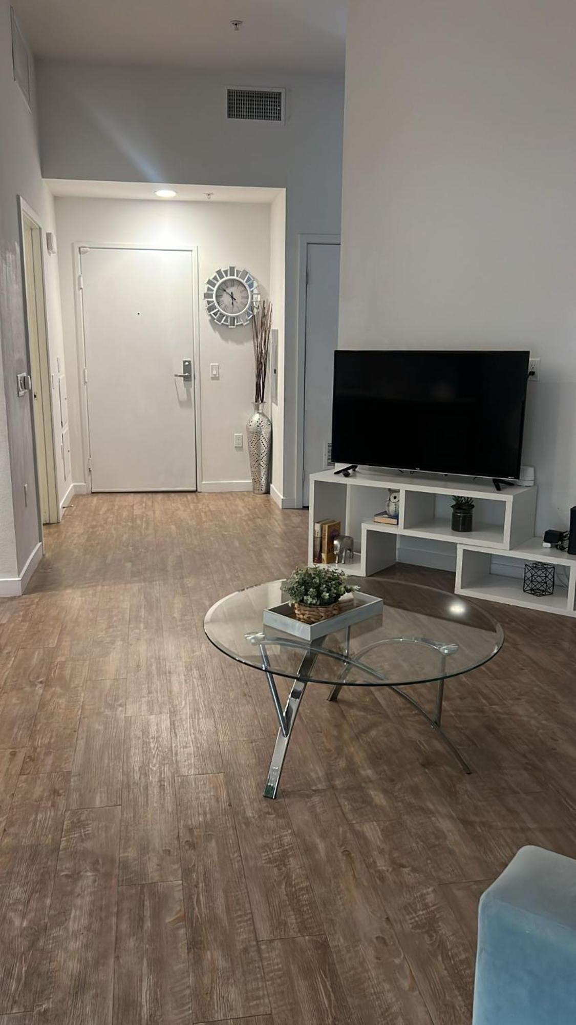 Апартаменти Exceptional Loft Free Parking And Wifi Лос-Анджелес Екстер'єр фото